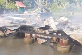 Wisata Dende Seruni Mumbul Lombok Timur Terbakar