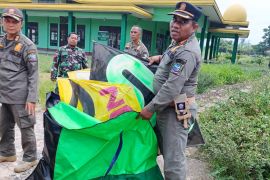 Satpol PP Pontianak amankan 60 layangan di Pontianak Utara