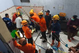 Remaja di Ponorogo terjatuh ke sumur sedalam 25 Meter