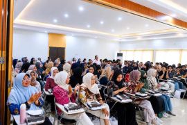 Srikandi PLN NTB edukasi mahasiswa dan perkenalkan peluang karier