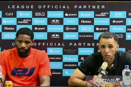 Pelatih Pelita Jaya sebut timnya bermain solid tumbangkan Dewa United