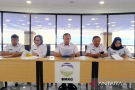 BMKG deteksi tsunami hingga 18 cm di Sulut dan Maluku Utara
