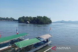 BNPB imbau warga jauhi pantai pascagempa M 7,7 di Laut Sulawesi