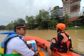 Basarnas Palangka Raya cari anak tenggelam di Sungai Kapuas