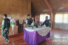 Yonif 511 bersihkan Gereja Guneri Lanny Jaya perkuat toleransi