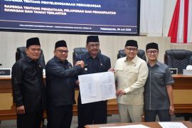 DPRD dan Pemkab Sukabumi sepakati dua raperda