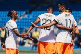 Uji coba, Belanda tekuk Uzbekistan 2-1