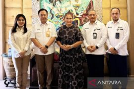Mandiri Taspen-ASABRI serahkan santunan kepada ahli waris Ryamizard