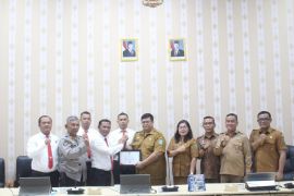 Operasi Antik Toba 2026, Polres Simalungun terima piagam penghargaan dari Pemkab