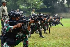 Personel Marinir asah kemampuan menembak sebelum ikut RIMPAC di AS