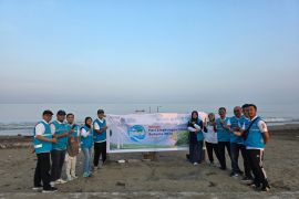 PLN UID Sumbar dukung aksi bersih Pantai Purus, kolaborasi merawat bumi bersama Pemprov Sumbar
