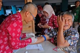 Dinkominfo Temanggung gelar cek kesehatan gratis bagi pegawai dan wartawan