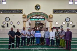 PT Timah bantu sarana Masjid Agung Darussalam di Belitung Timur