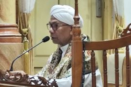Kaum Muslim diingatkan beramal ibadah betul-betul karena Allah
