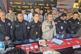 Polres Cimahi ungkap 33 kasus narkoba dan amankan 35 tersangka dalam selama Mei