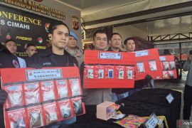 Polres Cimahi ungkap penggunaan modus balon untuk edarkan sabu