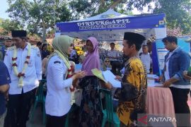 Pemkab Demak dekatkan layanan publik melalui program "Demang Ngantor Deso"