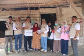 Program sedekah daging YBM PLN UIW Babel hadirkan kebahagiaan hingga ke pelosok Bangka Belitung
