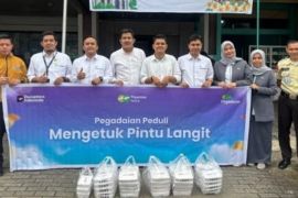 Pegadaian Sumbagsel salurkan ratusan paket bantuan melalui program MPL