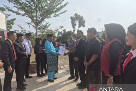 Wakil gubernur Jambi lepas 219 peserta magang SMK ke luar Pulau Sumatera