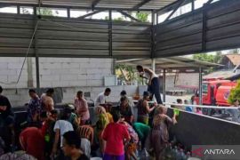 Pemkab Bekasi imbau warga siapkan penampungan antisipasi krisis air