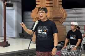 Bupati Adi Arnawa minta duta seni pertahankan kondisi fit jelang PKB