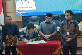 Wali Kota Cilegon ancam copot kepsek terlibat jual kursi SPMB