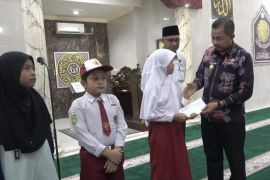 210 pelajar Kota Jayapura terima beasiswa Cerdas dari Baznas