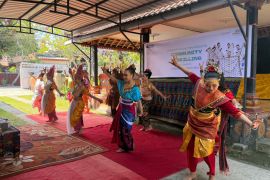 Bandara Lombok gelar "pojok budaya" dukung pelestari budaya daerah
