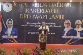 Gubernur Jambi dorong perempuan pengusaha bangun ekosistem UMKM daerah