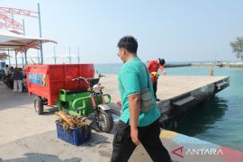Pemkab Kepulauan Seribu hadirkan ikon baru edukasi pengelolaan sampah