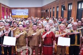 Pemkab Mahulu lindungi masyarakat adat melalui SK PPMHA