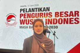 Lindswell Kwok kini jadi pelatih timnas wushu Indonesia
