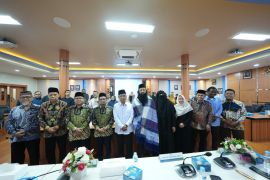 Syeikh Reza dan Peggy Melati Sukma undang mahasiswa UMSU magang di New Zealand