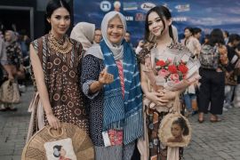 Mlatiwangi kembangkan tas serat alam hingga tembus pasar internasional berkat LinkUMKM BRI