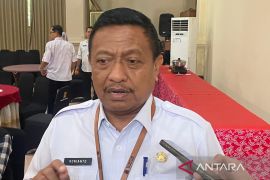 Disdik Kabupaten Cirebon batasi penggunaan ponsel di sekolah guna cegah radikalisme