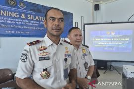 Kanwil Imigrasi Jambi deportasi WNA asal Tiongkok pada Minggu