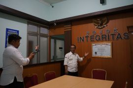 Kantor Pertanahan Bantul tunjukkan implementasi Zona Integritas melalui office tour dalam tahapan Desk Evaluasi WBBM