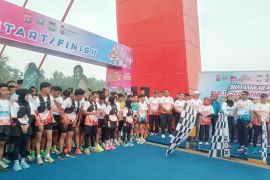 Ratusan pelari ramaikan Road to Police Women Run 2026 di Dharmasraya