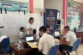 Imigrasi Singkawang jemput bola layani pembuatan paspor di perbatasan