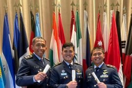 Tiga perwira TNI AU selesaikan pendidikan militer di AS