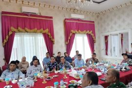 Forkopimda Dharmasraya perkuat pengawasan BBM subsidi