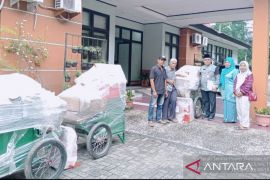 10 kelompok tani di Kuansing terima bantuan dari Kementrian Pertanian RI