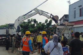 Penertiban Pemkot Bandung sasar 174 bangunan liar di Jalan Terusan Pasirkoja