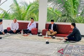 Utusan Presiden Mardiono sambangi kediaman Ustadz Abdul Somad