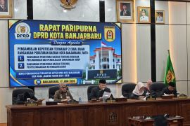 DPRD Banjarbaru sahkan dua Perda usulan pemerintah kota