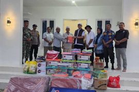 Pemkab Aceh Selatan salurkan bantuan masa panik kebakaran pesantren