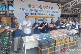 Bea Cukai Madiun musnahkan 4,6 juta batang rokok ilegal