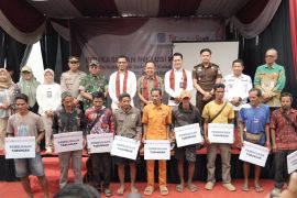 Kolaborasi Bank Jambi dan OJK tingkatkan edukasi serta inklusi keuangan bagi SAD Merangin