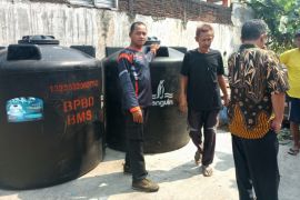 BPBD Banyumas mendistribusikan toren ke wilayah terdampak kekeringan